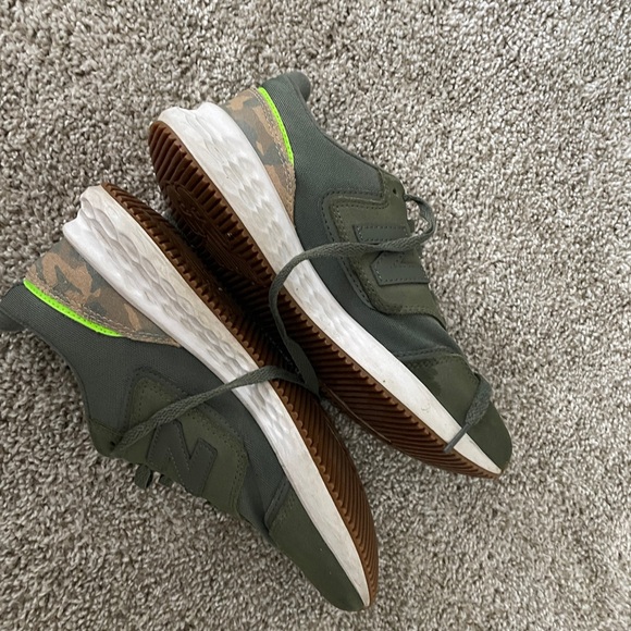 New Balance x-70, women's 9, Norway Spruce/Energy Lime/White - Picture 6 of 7